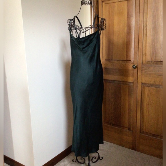 Zara NWOTS dark green maxi slip dress size XS - Picture 2 of 7